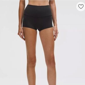 Lululemon Wunder Train Shorts 2” Inseam Black Lifting Yoga Gym High Rise Size 4